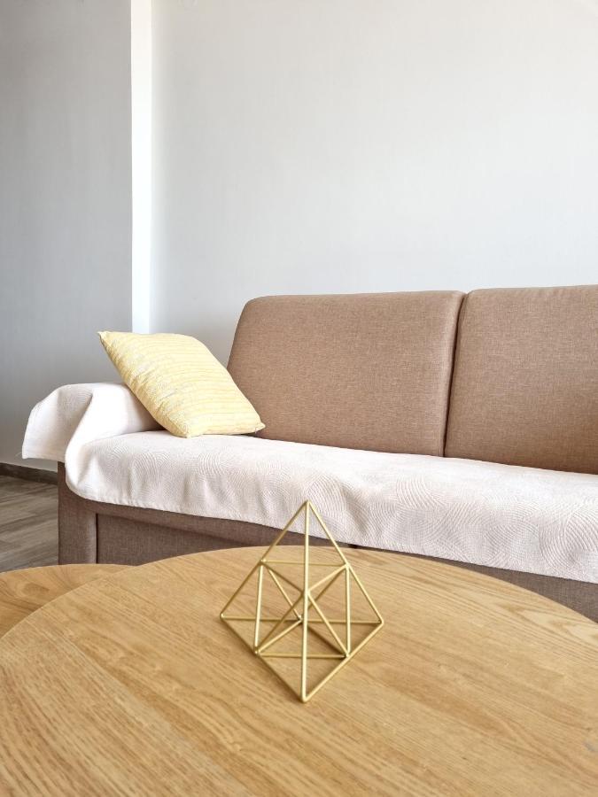 Almyros Aktis Seaview Apartment Kalamáta Eksteriør bilde