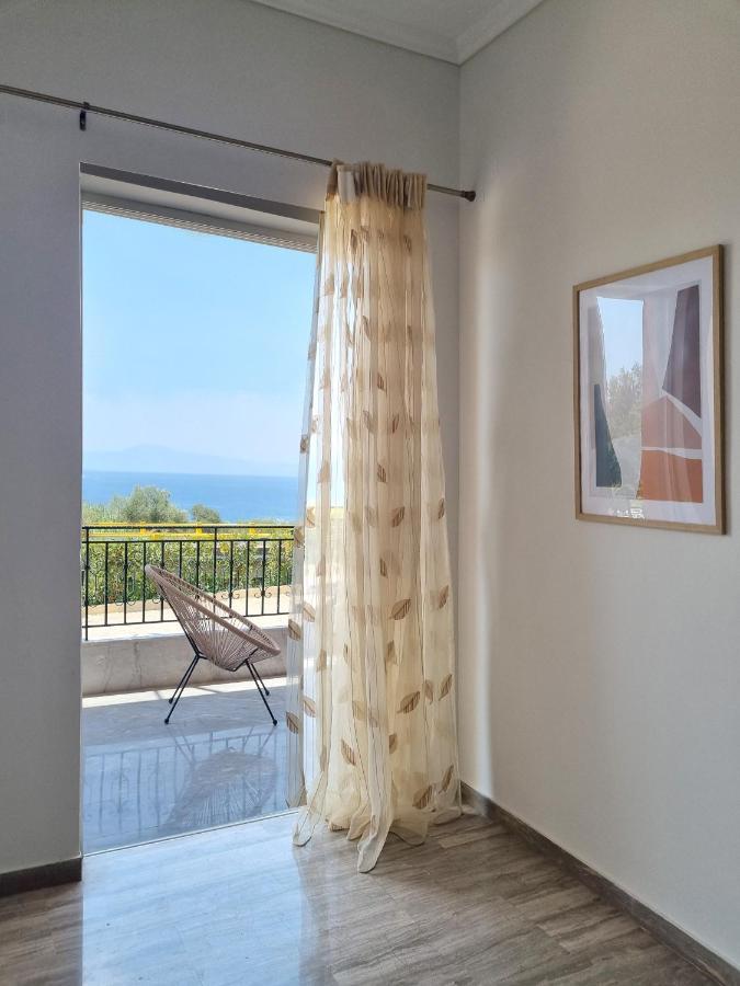 Almyros Aktis Seaview Apartment Kalamáta Eksteriør bilde