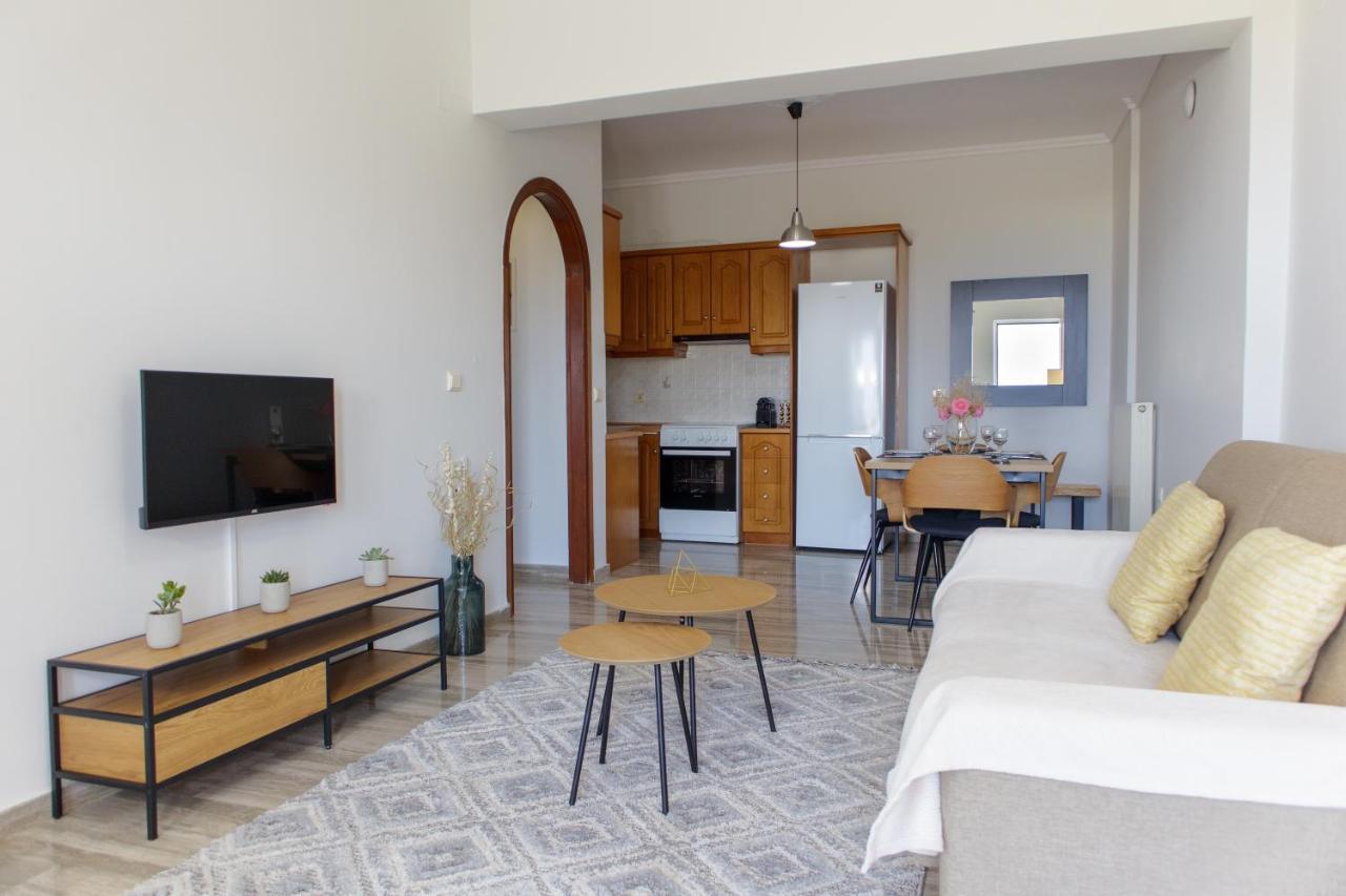Almyros Aktis Seaview Apartment Kalamáta Eksteriør bilde